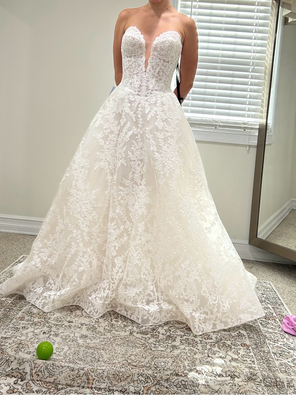 Pronovias x Anthropologie Weddings Kareny Basque-Waist Wedding Gown - Picture 4 of 5